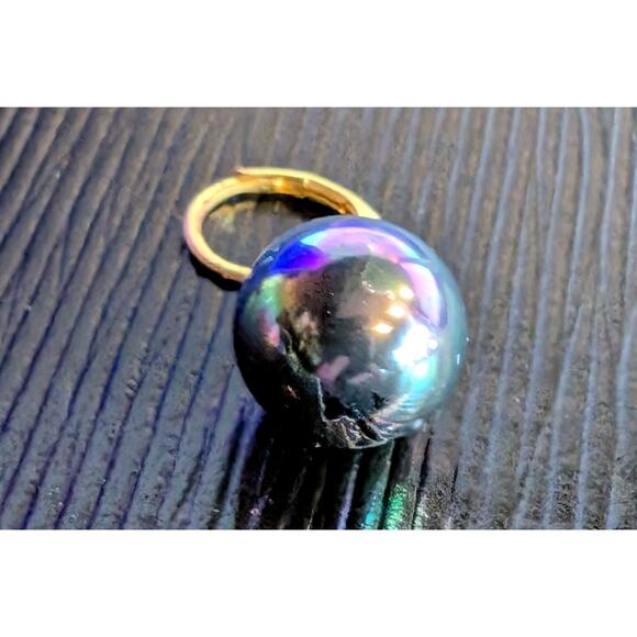 Vintage Round Metallic Gazing Ball Dangle Gold Tone Lever Back Earrings - Picture 6 of 7